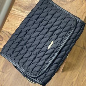 JUICY COUTURE Travel Toiletries Kit